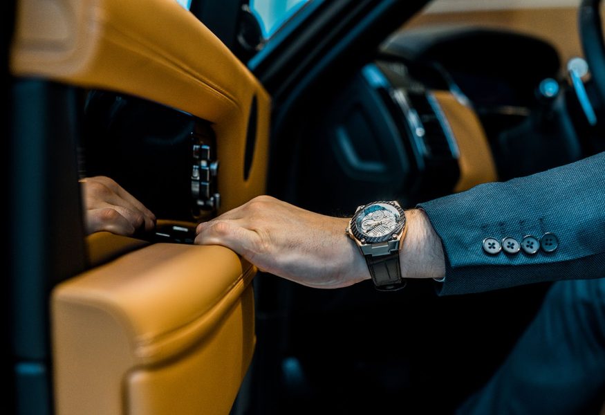 cropped-image-of-businessman-with-luxury-watch-clo